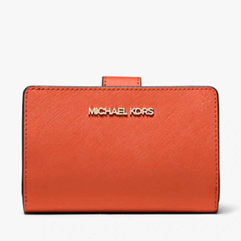 Michael Medium Crossgrain Leather Bifold Wallet
Red Clay 
NWT - Picture 2 of 16